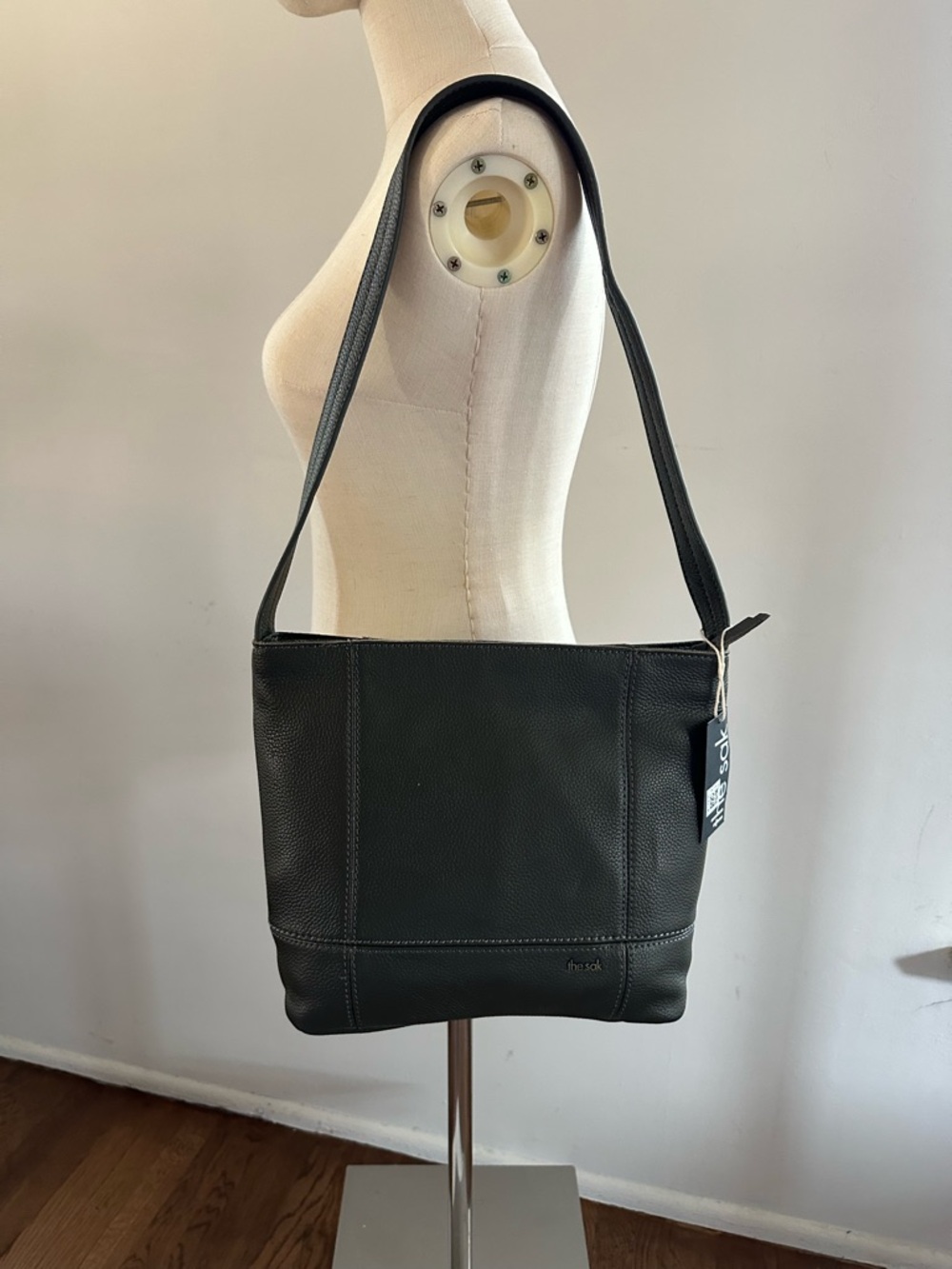 The Sak Olive Green Pebbled Leather Crossbody Shoulder Bag Minimal Everyday